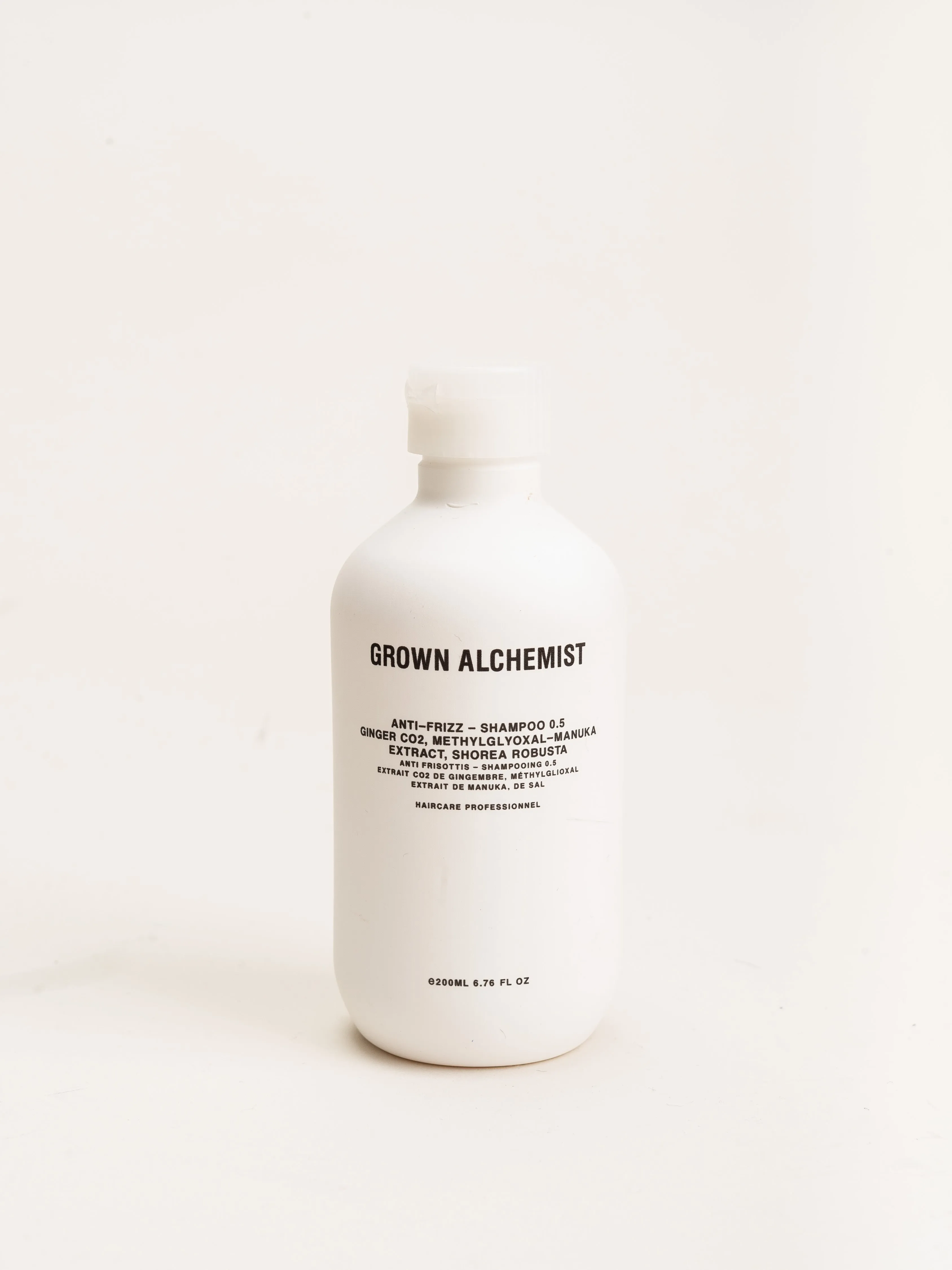 anti-frizz shampoo