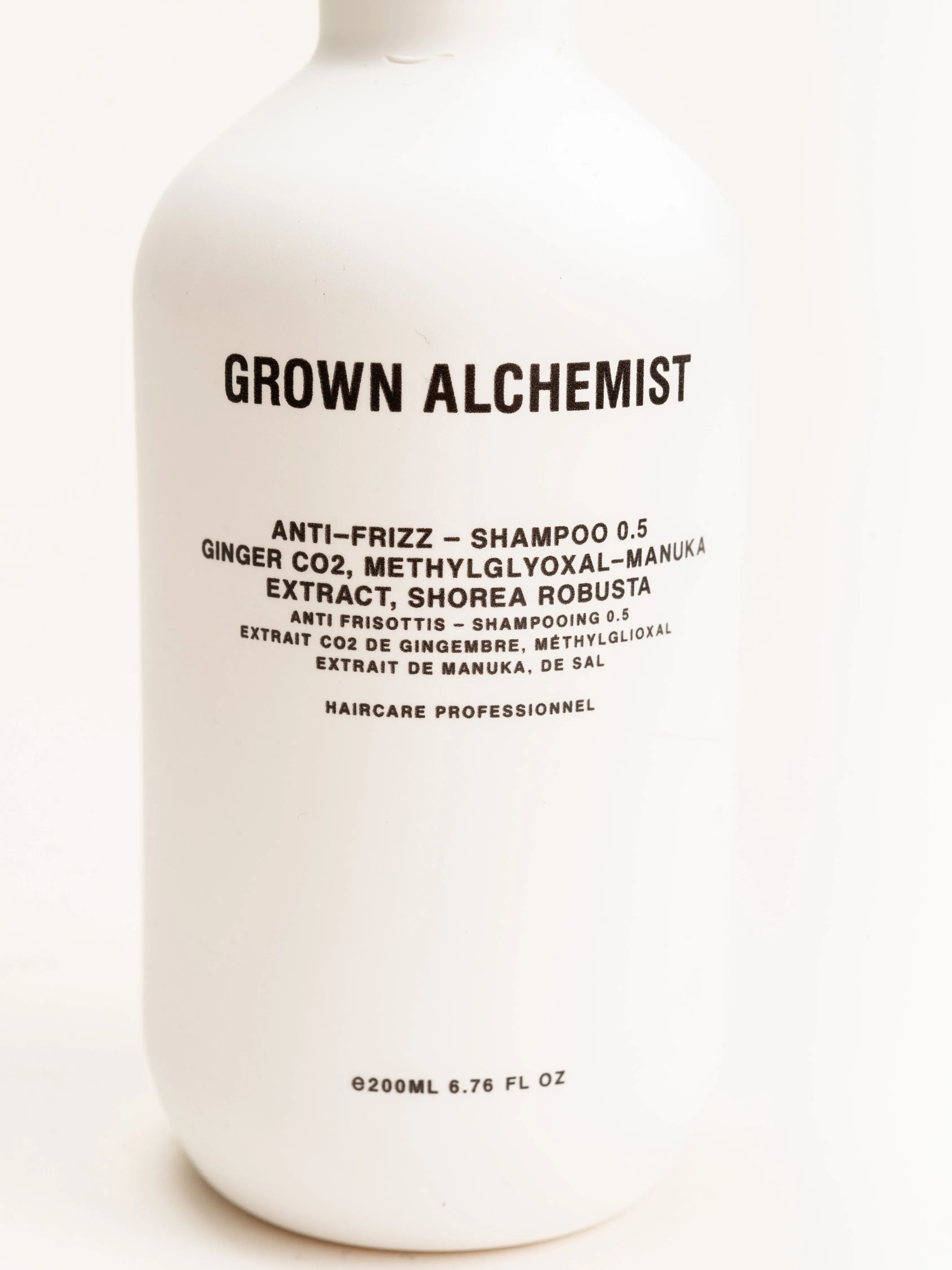 anti-frizz shampoo