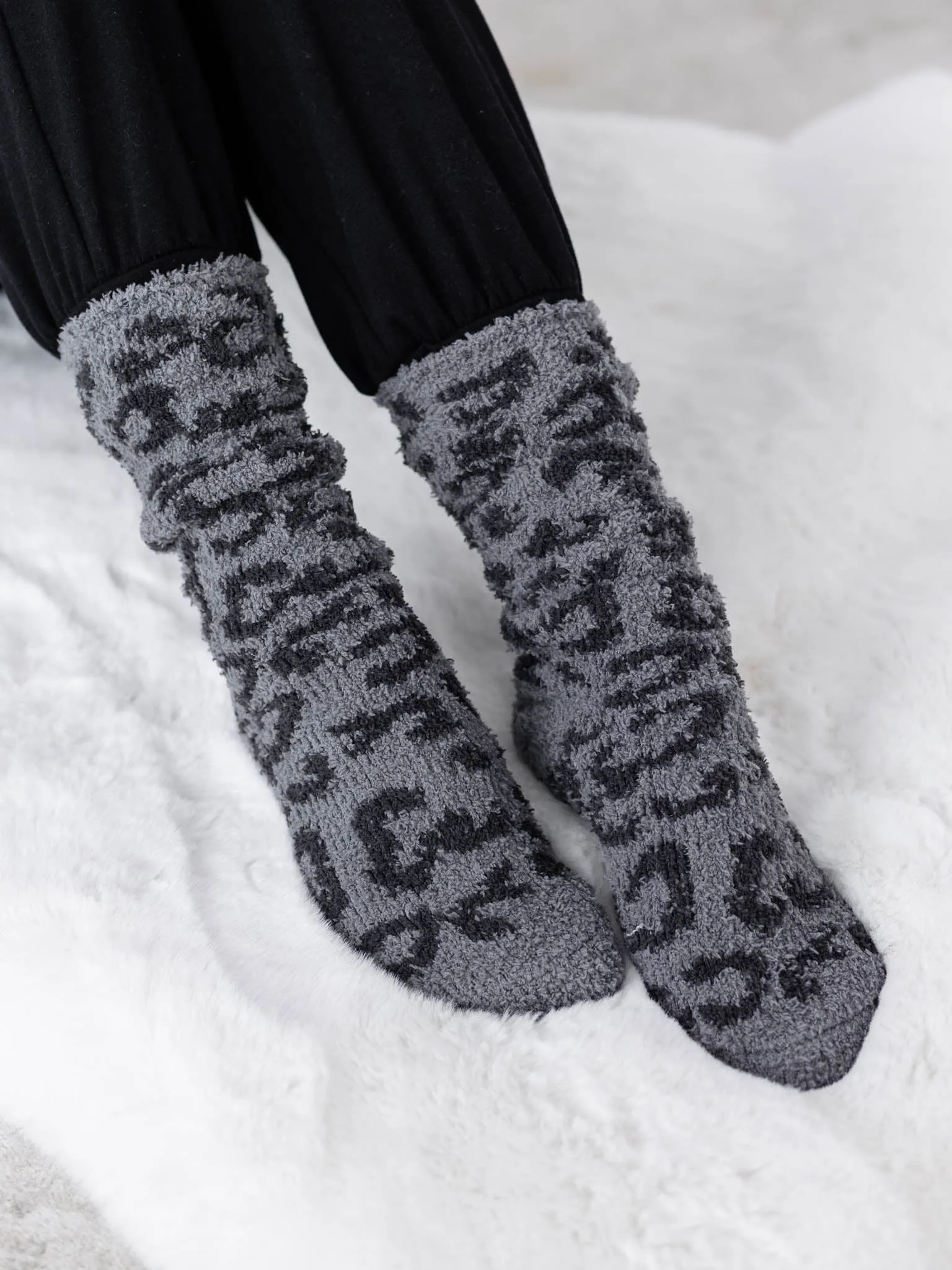 Barefoot Dreams Cozy Chic In The Wild Socks