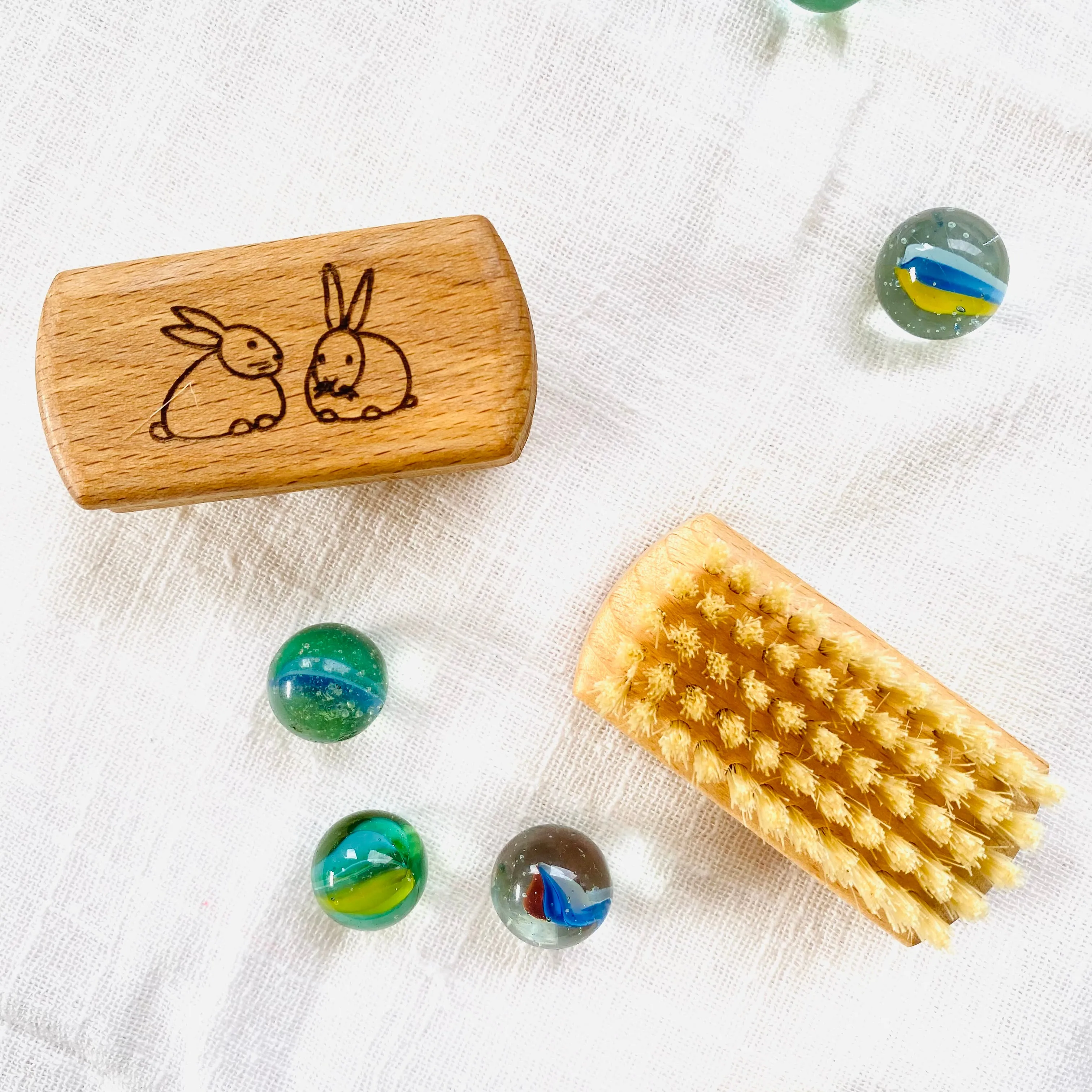 Brosse à ongles pour enfants Redecker en hêtre 100% Naturelle - Durable - Biodégradable