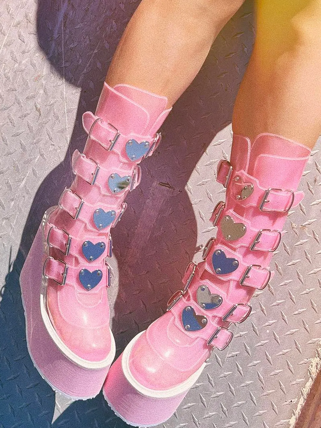 DEMONIA SWING-230C - CLEAR PINK ✰ PRE ORDER ✰