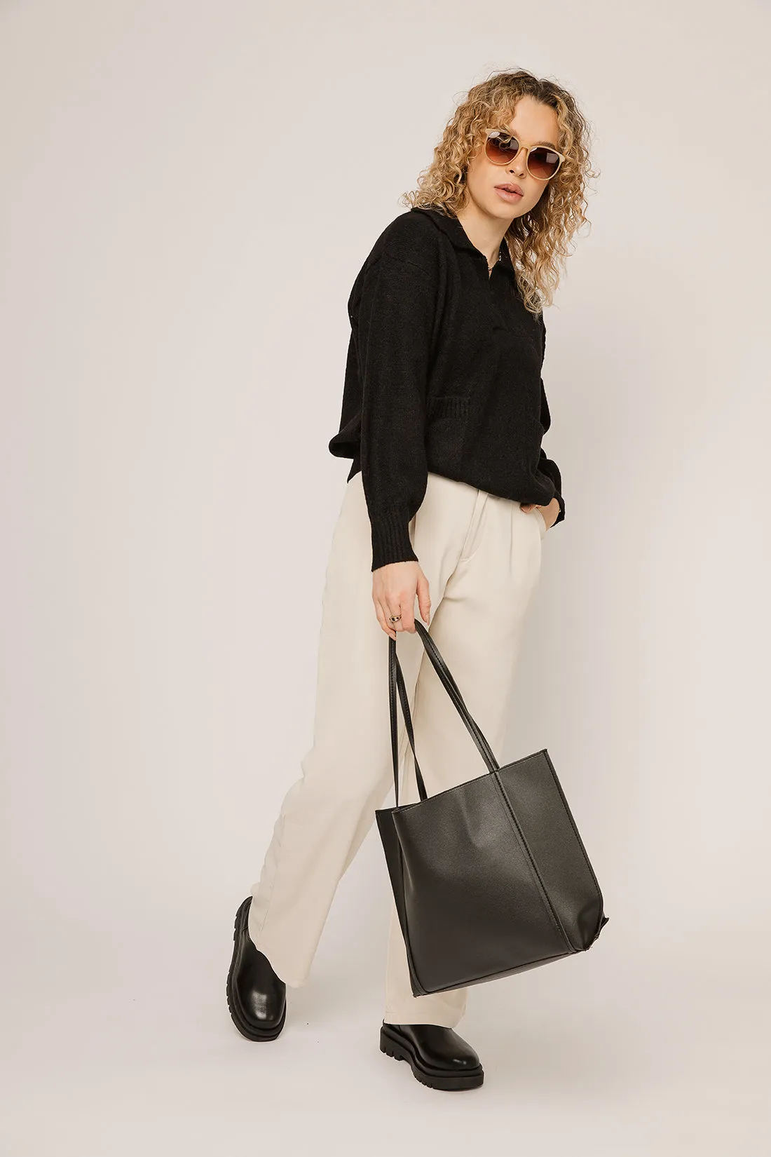 Everly Black Sweater With Pockets