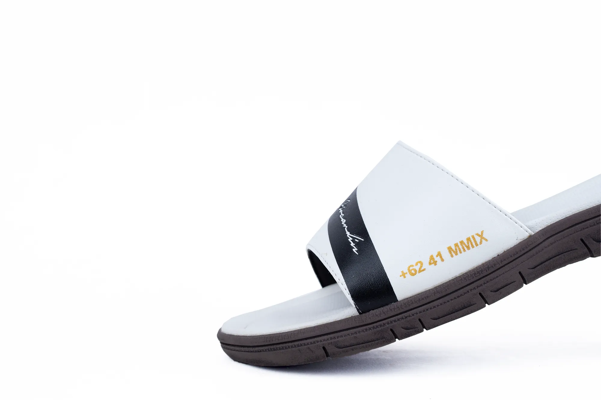 FOCIO SLIDES | WHITE / BLACK / BROWN | UNISEX