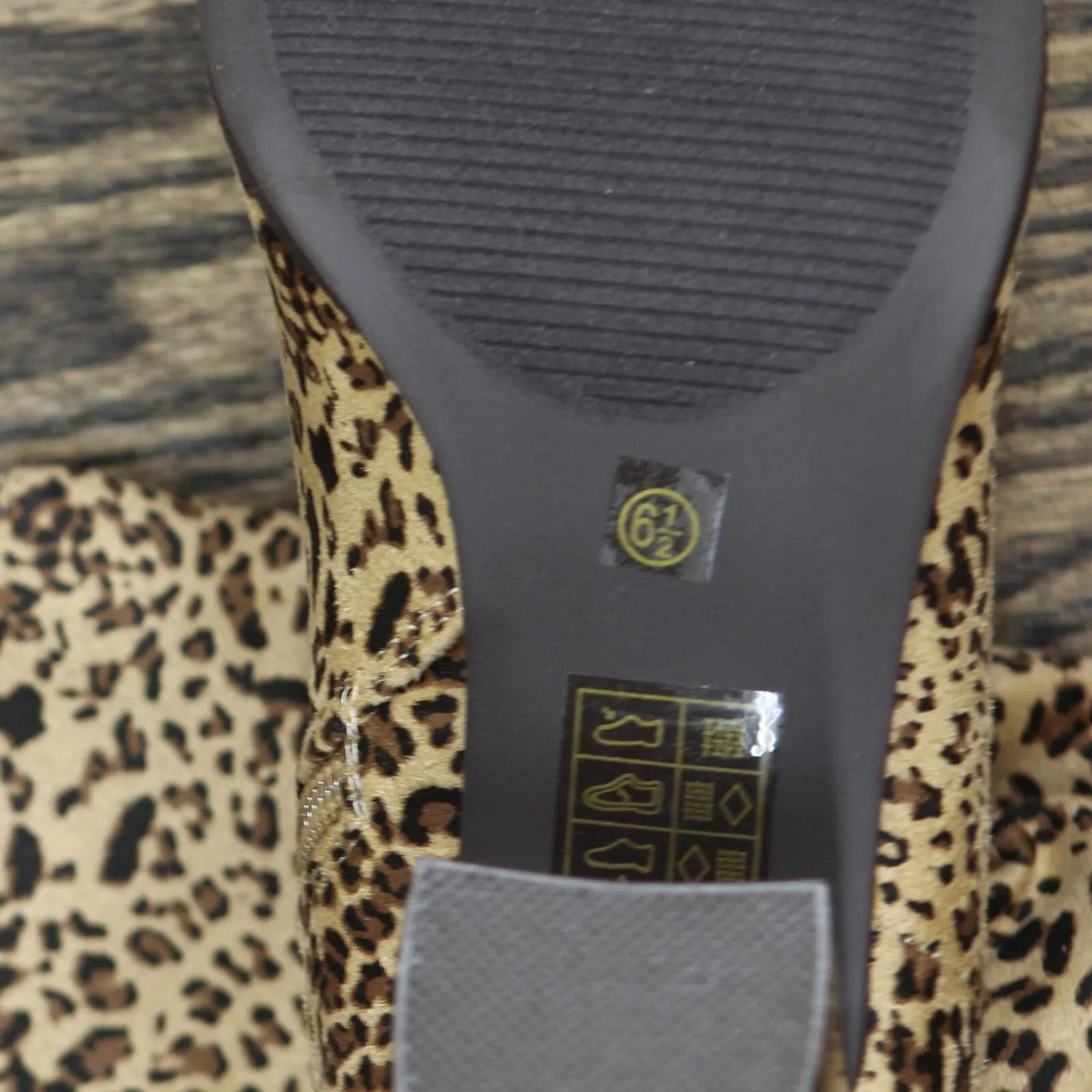 Journee Collection Aneil Wide Stacked Heel Knee High Boots Leopard Brown 6.5W