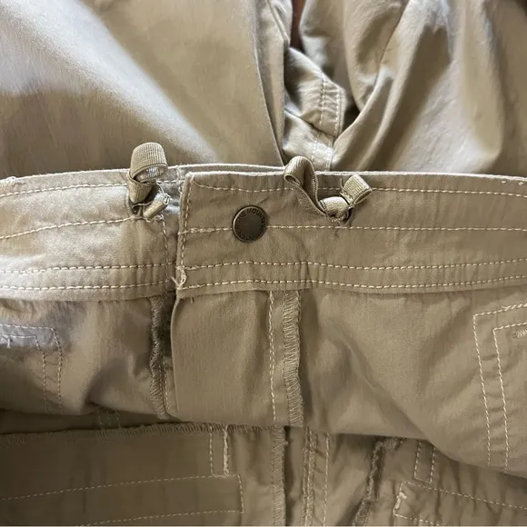 Kuhl Resistor Air Roll Up Cargo Hiking Shorts Khaki Tan size 8