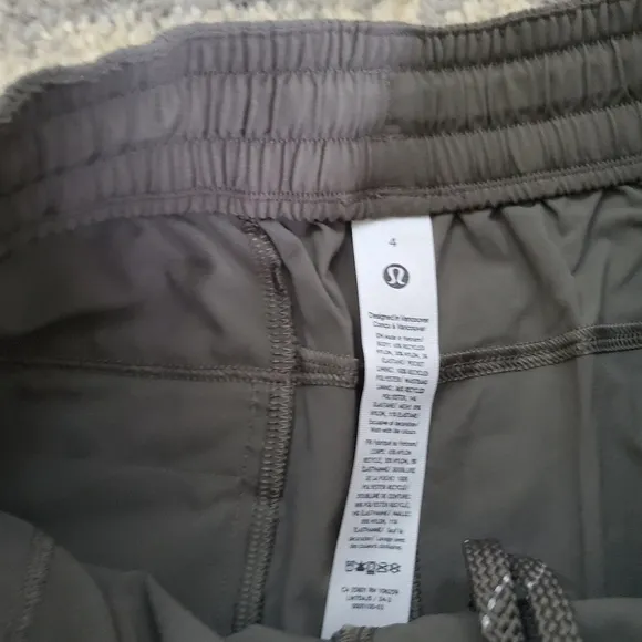 NWT Lululemon High-Rise Hiking Short
