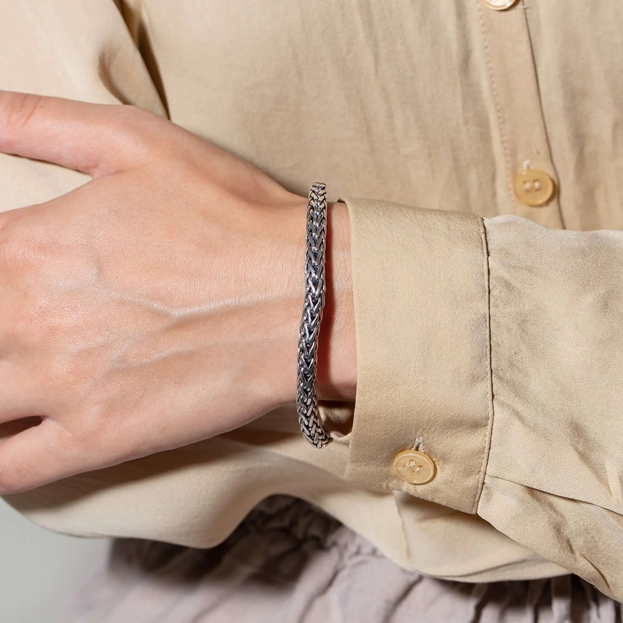 Silver Round Woven Chain Bracelet