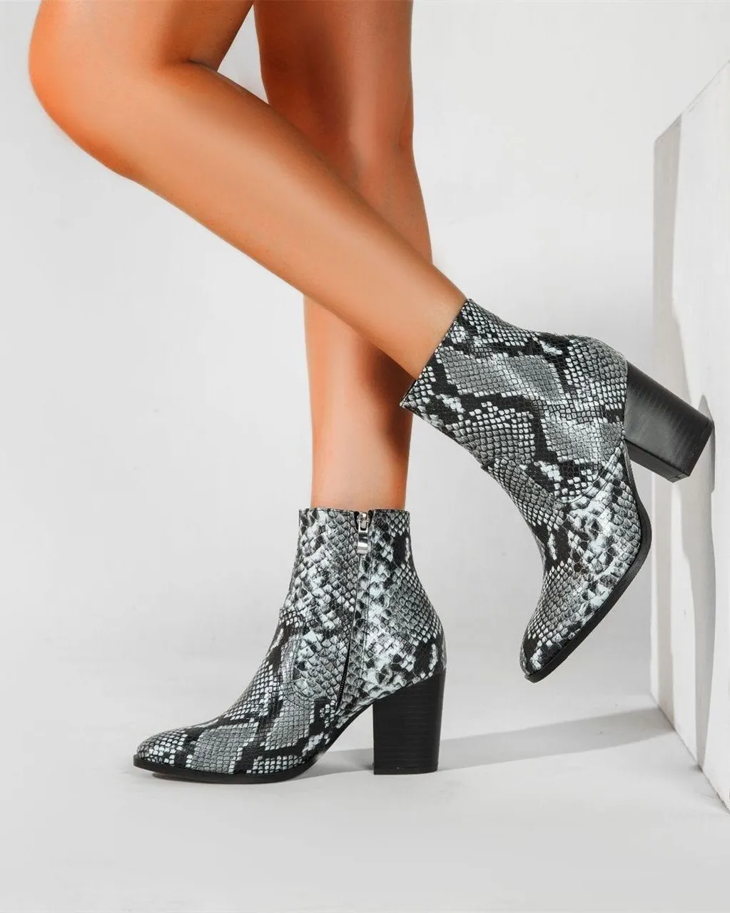 Snakeskin Pattern Ankle Boots - Grey