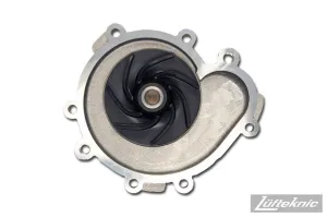 Waterpump w/ gasket - Porsche Cayenne S / Turbo 4.5 V8
