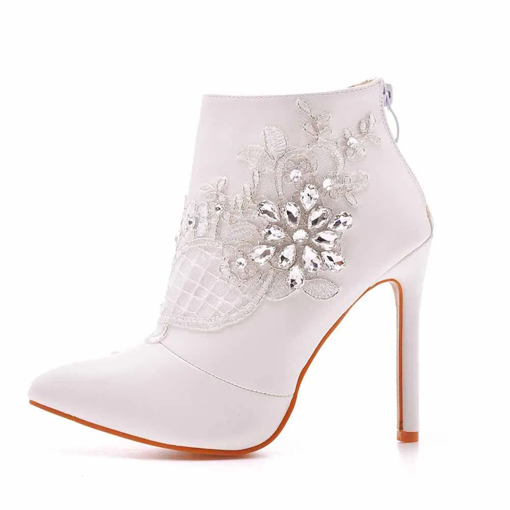 Women's Wedding Boots Lace Flowers Closed Toes High Heels Ankle Boots