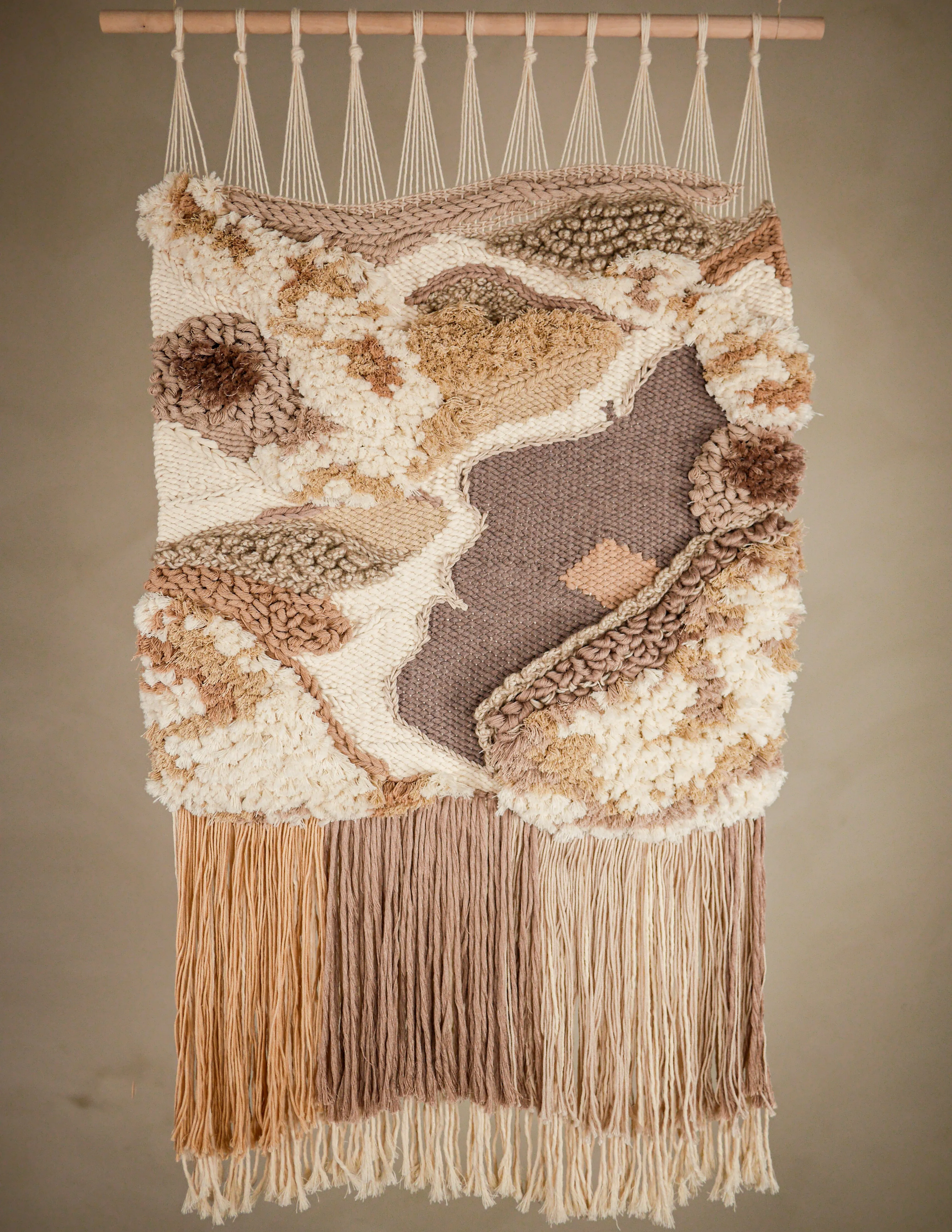 Woven tapestry, "Do you see me?"